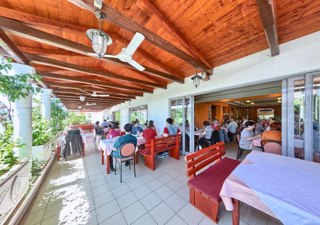Hotel Trogirski Dvori Exterior foto