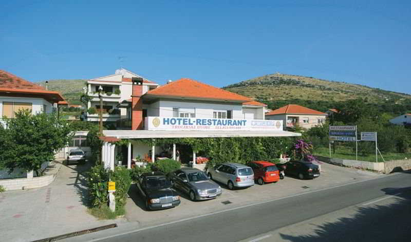 Hotel Trogirski Dvori Exterior foto